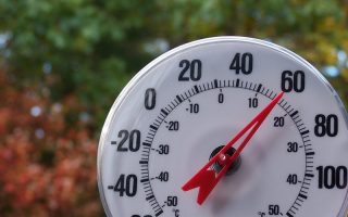 Learn your Outdoor temperature with this Temperature Gauge